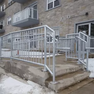glass-railings-Mississauga-4-300x300